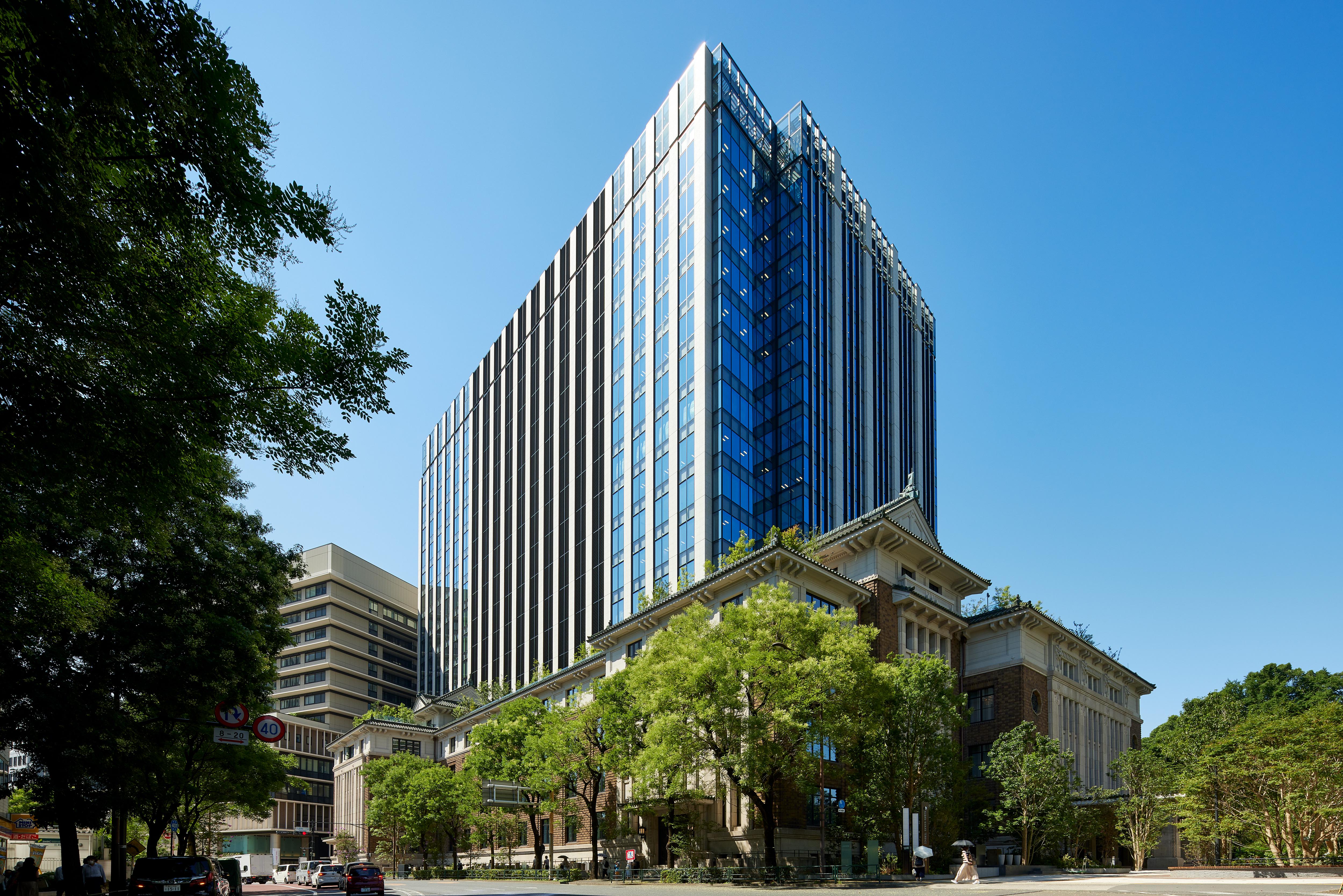 本社外観（九段会館テラス）