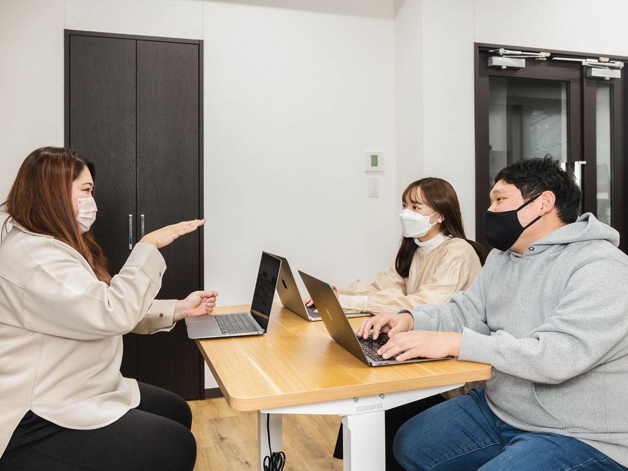 近年は、クライアント企業の課題解決をサポートする上記の事業に加え、自社でのメディア運営事業にも進出しながら収益向上を目指しているのが、現在の同社の姿だ。