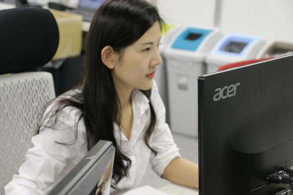 募集している求人：総務経理・ディレクター