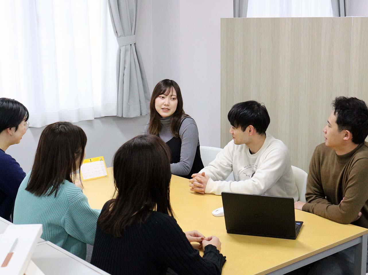 主な販売先は全国のホームセンターや金物卸の他、インターネット通販大手。2020年以降は、BtoCのEC事業も急成長している。