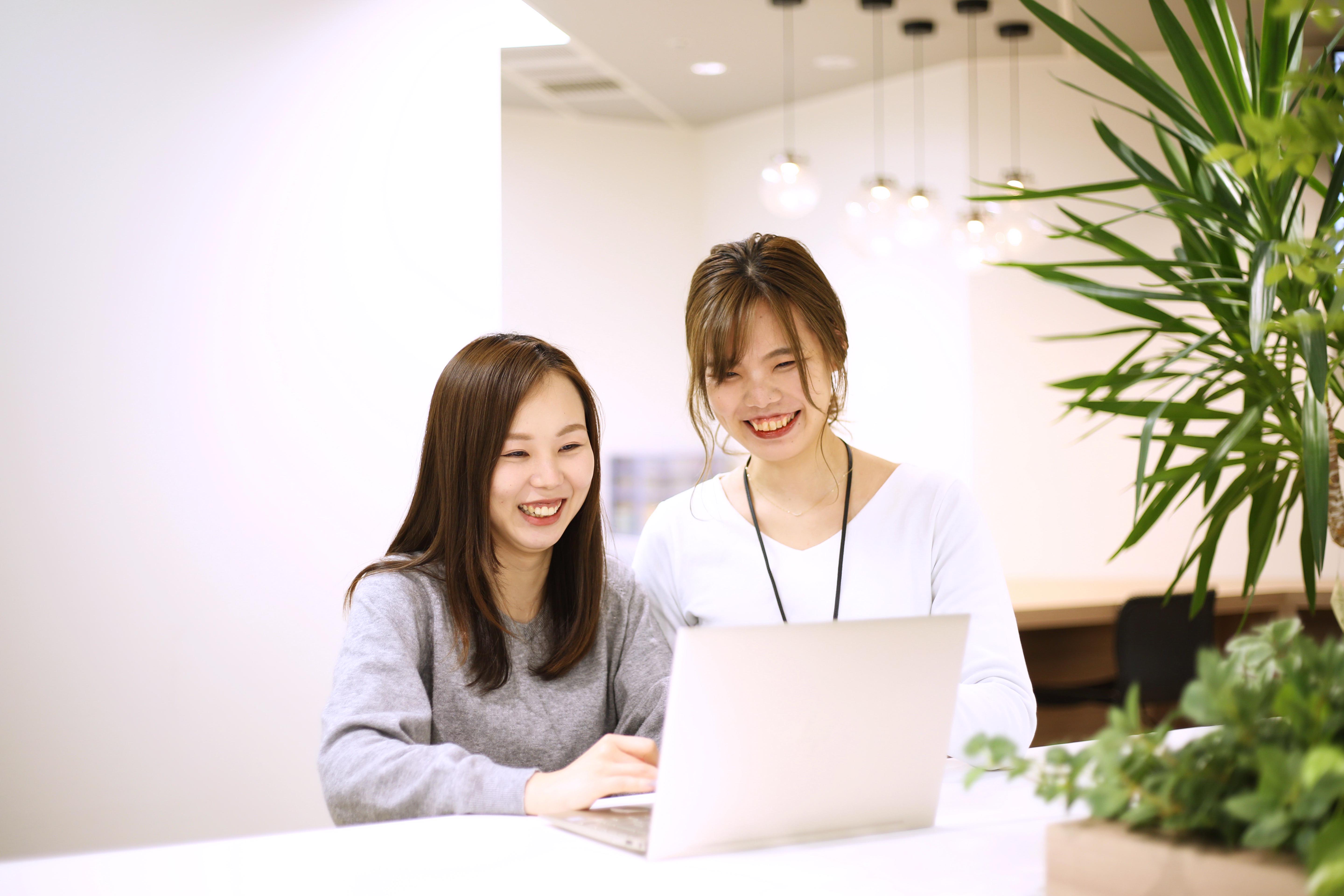 仕事のおもしろさ、雰囲気の良さ、数々のチャレンジと成長の機会―。そんな何拍子もの魅力がそろう会社だ。