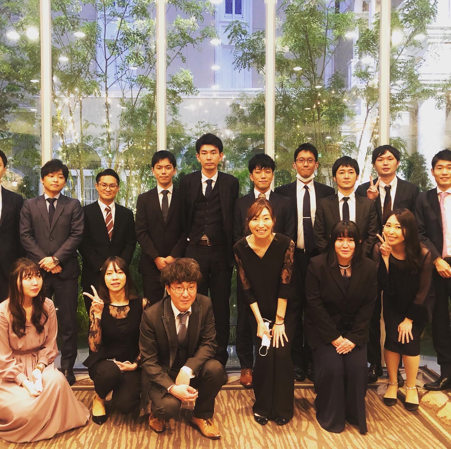 従業員のやる気と売り上げは連動する」人事・賃金制度の構築を、自社内で実現している。
