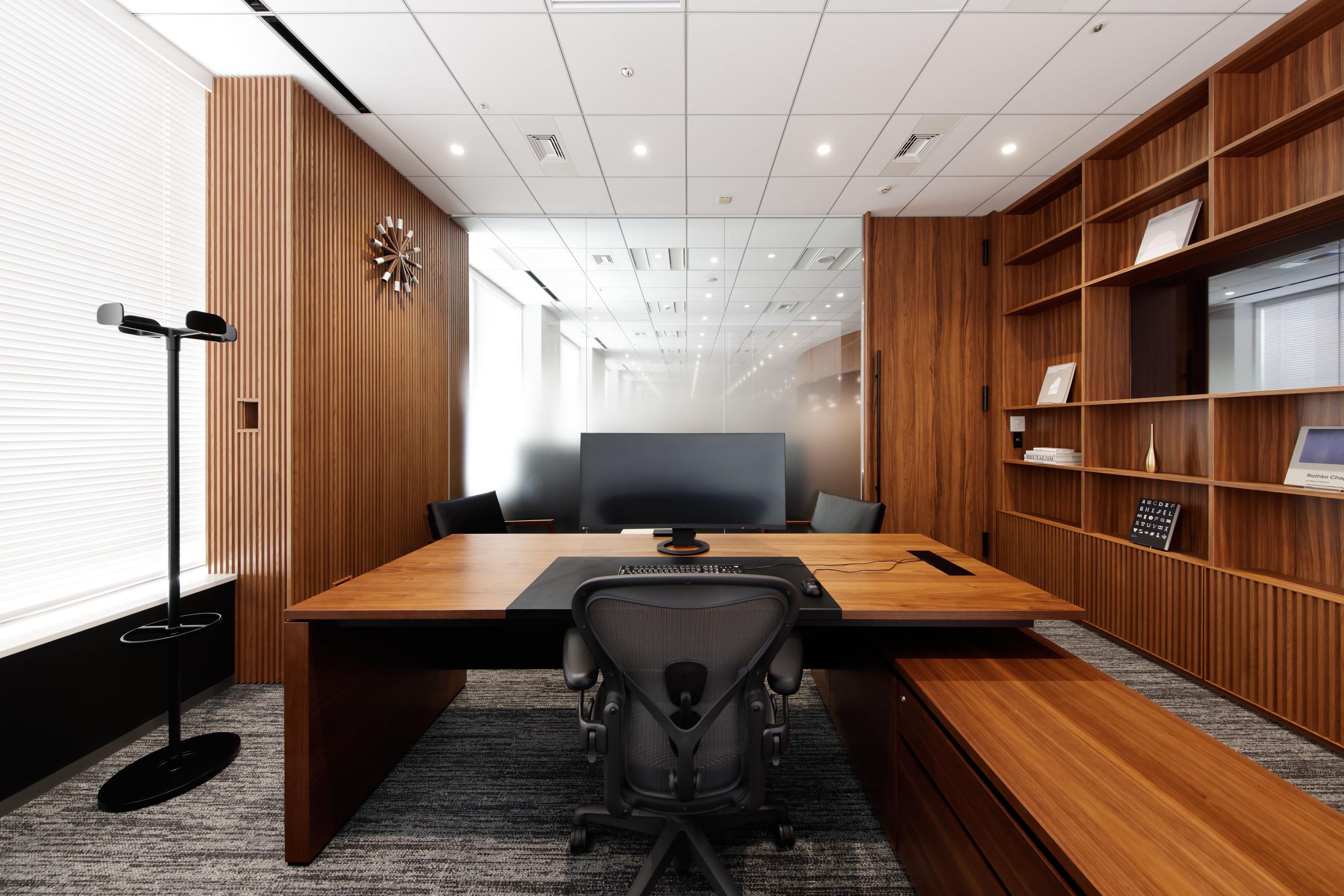 同社では、アメリカ、イギリス、東南アジア等のエンジニアが幅広く在籍し、多様なカルチャーを持つ人材が自らの裁量を最大限に発揮しながら協働しているという。