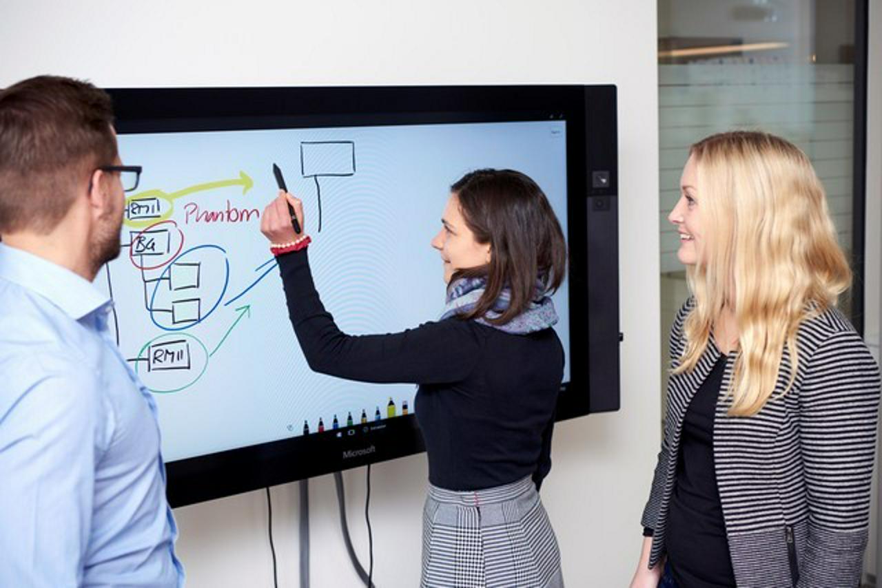 アバナード株式会社 求人画像1