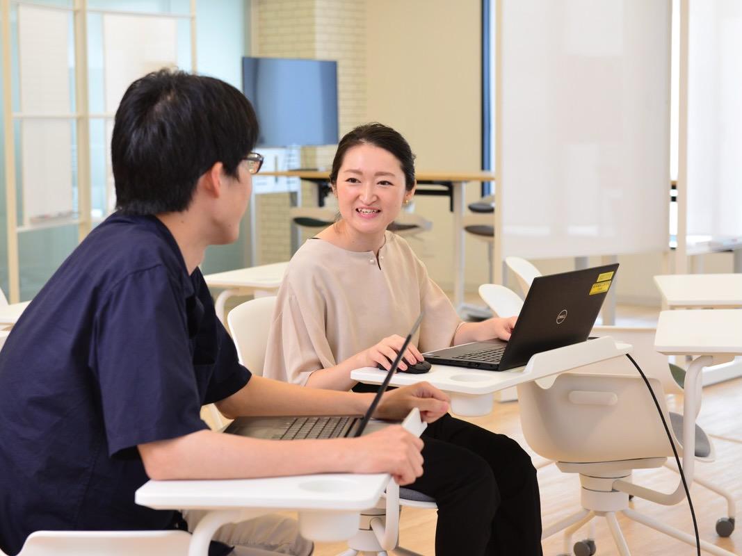 大きく変貌を遂げようとしている同社だが、人間関係の良さはこれまで通りだ。それを含めた就労環境の良さが、同社の大きな魅力だ。