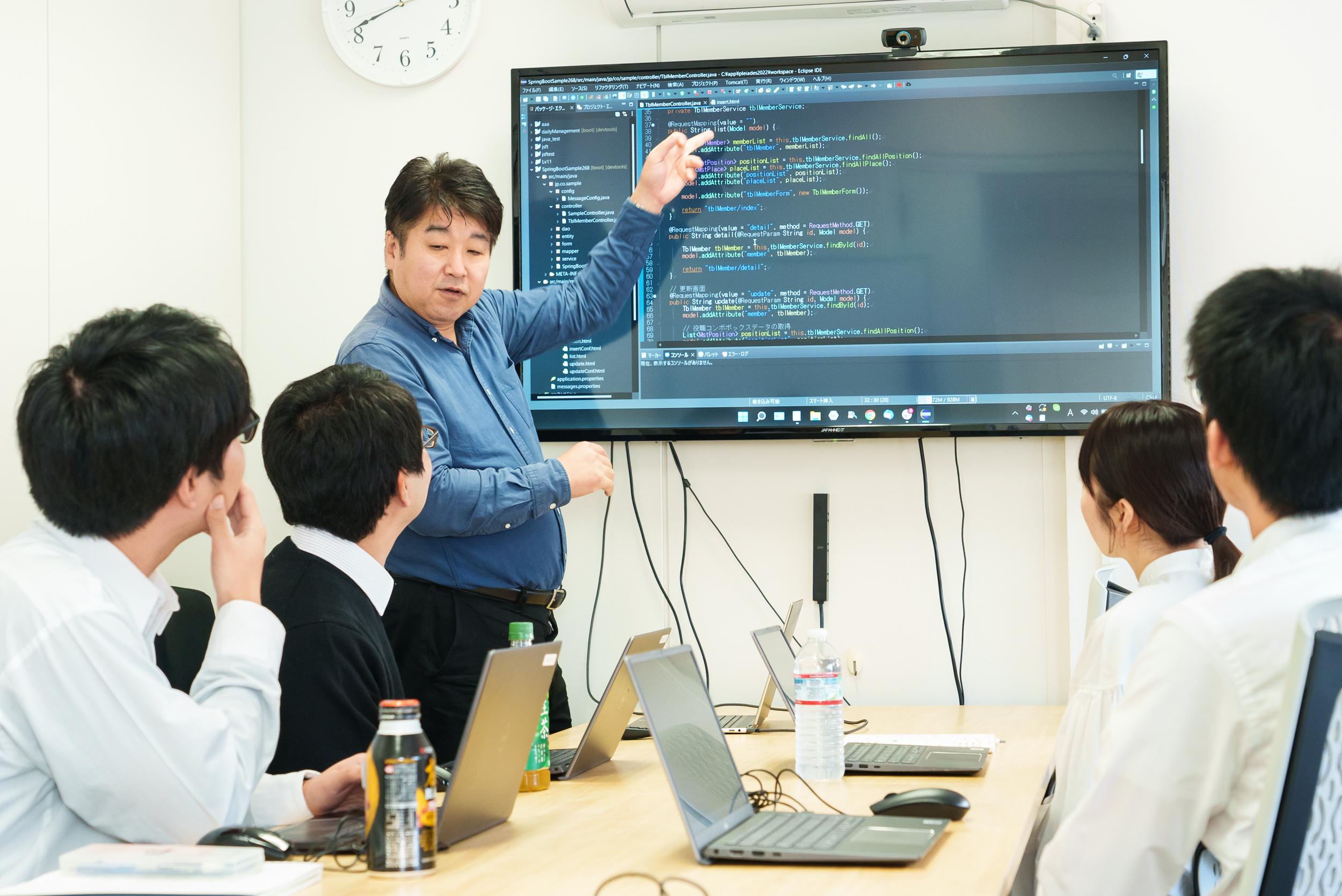 創業以来20年以上、未経験者のみを採用。一人前に必要なスキル、エンジニアの考え方を教えていきます。
