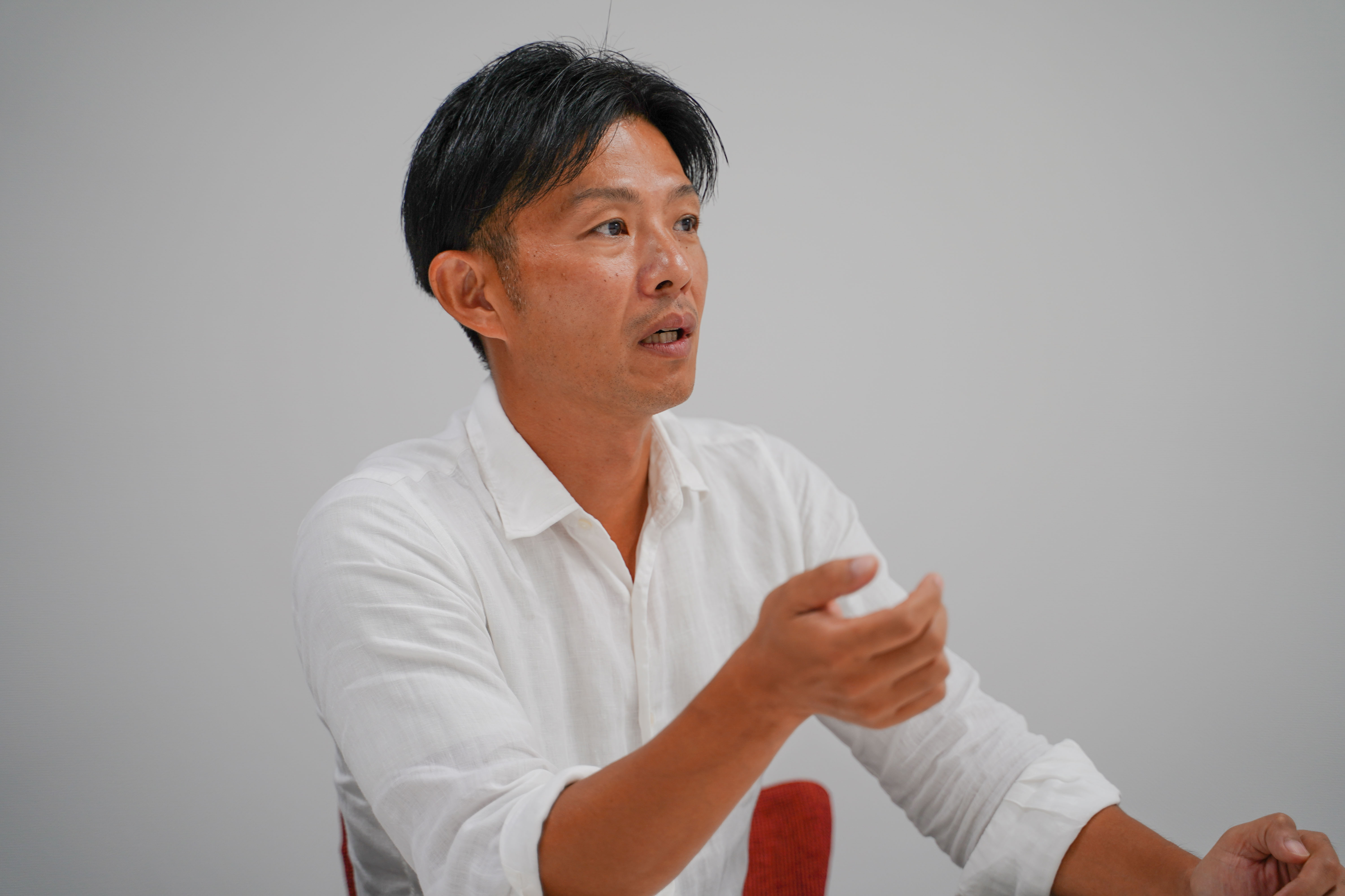 代表取締役社長の今村愼太郎は、
人々がより気軽に専門家に相談ができる世の中を作りたいという思いから現在の新規事業を起こしました。