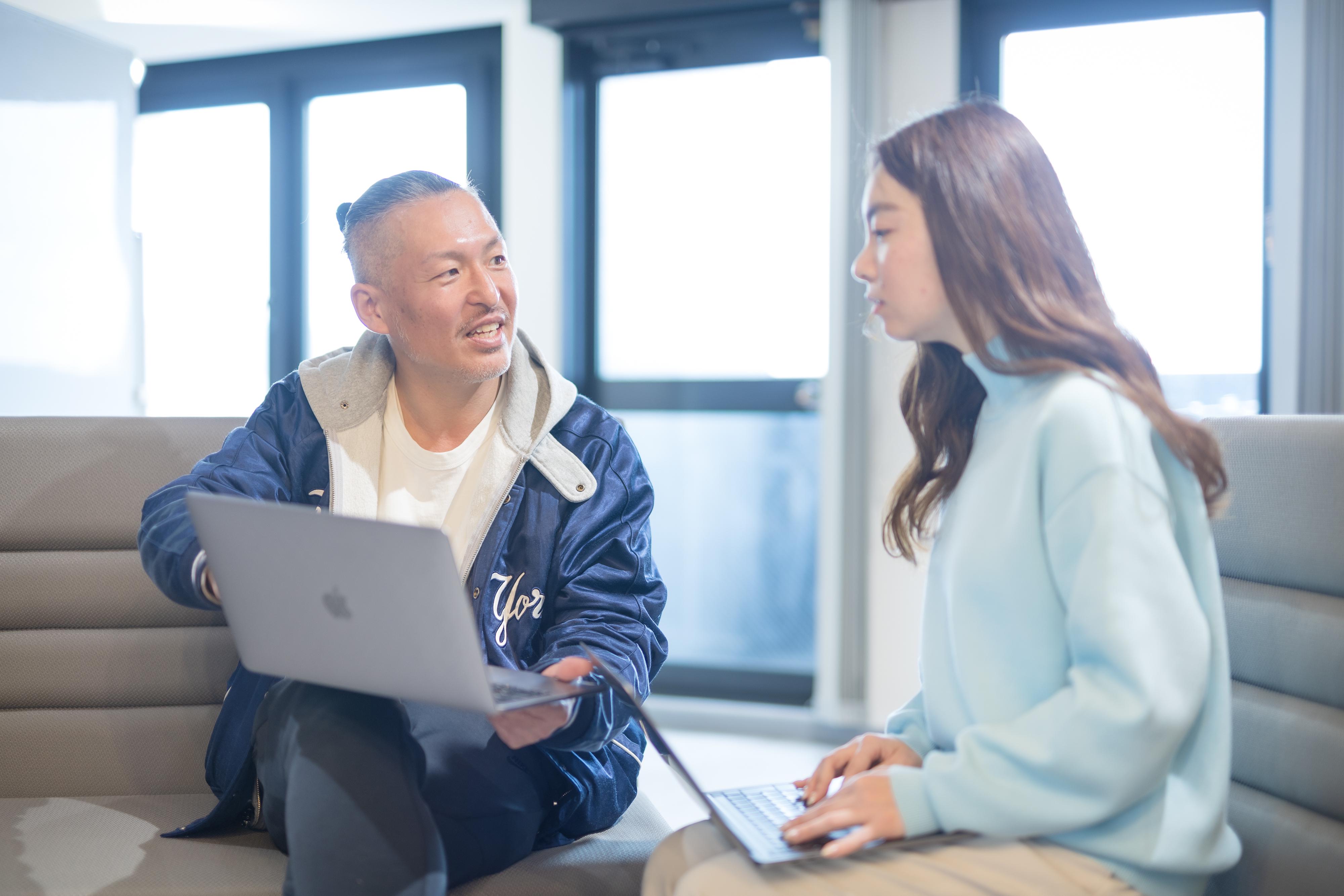 同社では、成長できる環境でデジタル領域全般を手掛けられる。求める人材は、「熱意があり、人のために動ける人」だ。