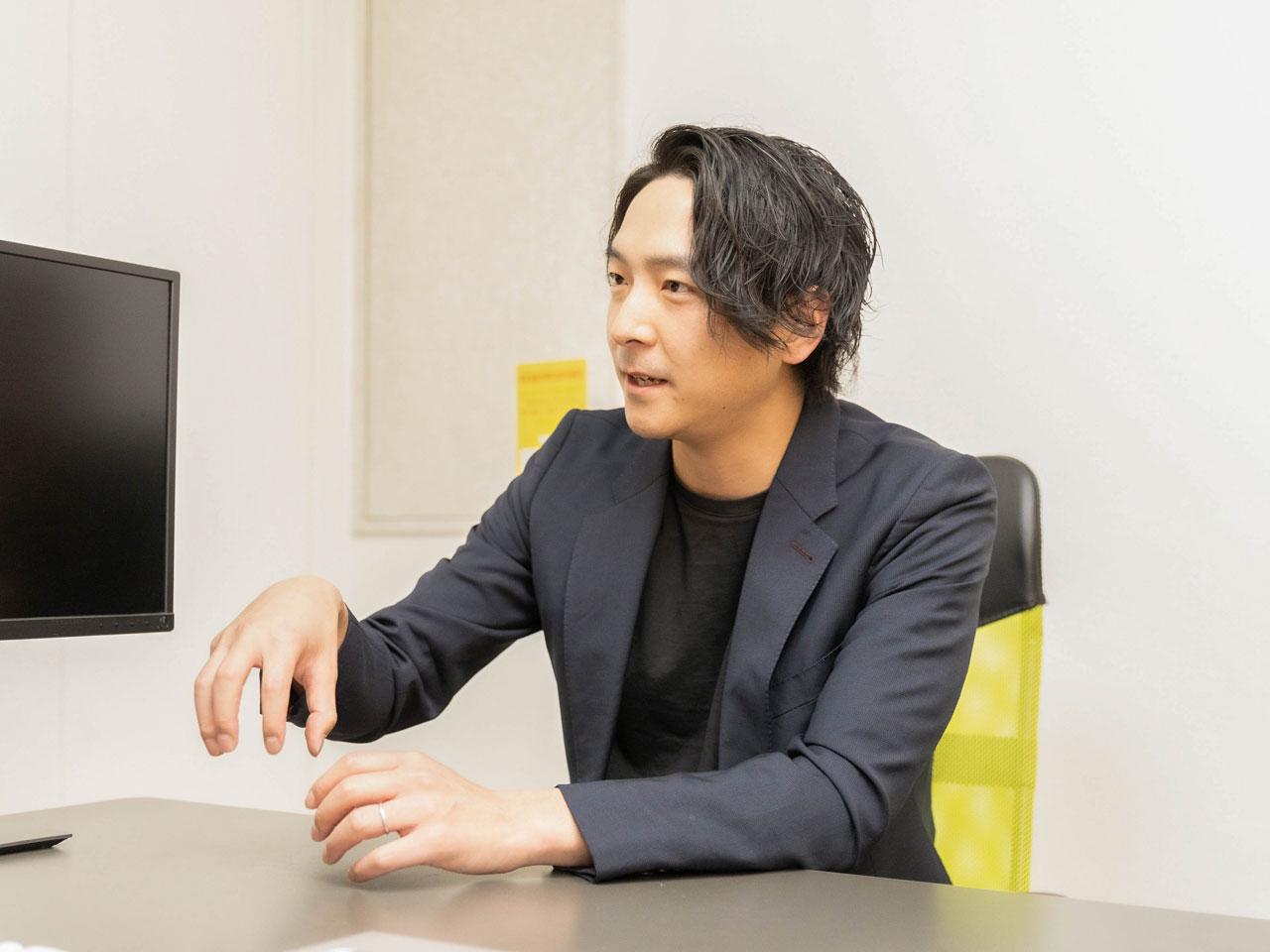 「強いエンジニアであれ」を重要テーマのひとつにしている同社では、教育制度にはどこよりも力を入れている。プライムの受託開発ということもあり、自社オフィスで他のエンジニアと簡単にコミュニケーションが取れる環境にある。周りから刺激を受ける場面も多いはずだ。