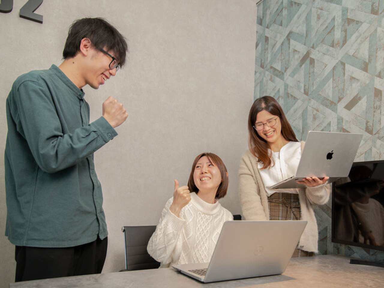 WEB店舗とリアル店舗を組み合わせた独自のビジネスモデルにより、リユースビジネスの生命線ともいえる買取・販売の両面における競争優位性を確立したベンチャーだ。