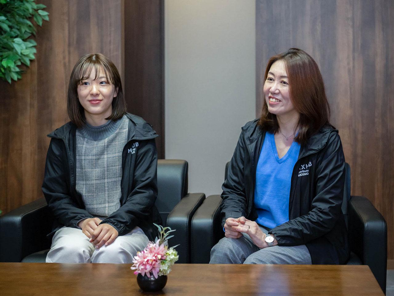 社員は「美しくあれ」との趣旨で、“自分磨き”の資金として、賞与とは別に全社員に年2回、10万円ずつを支給している。