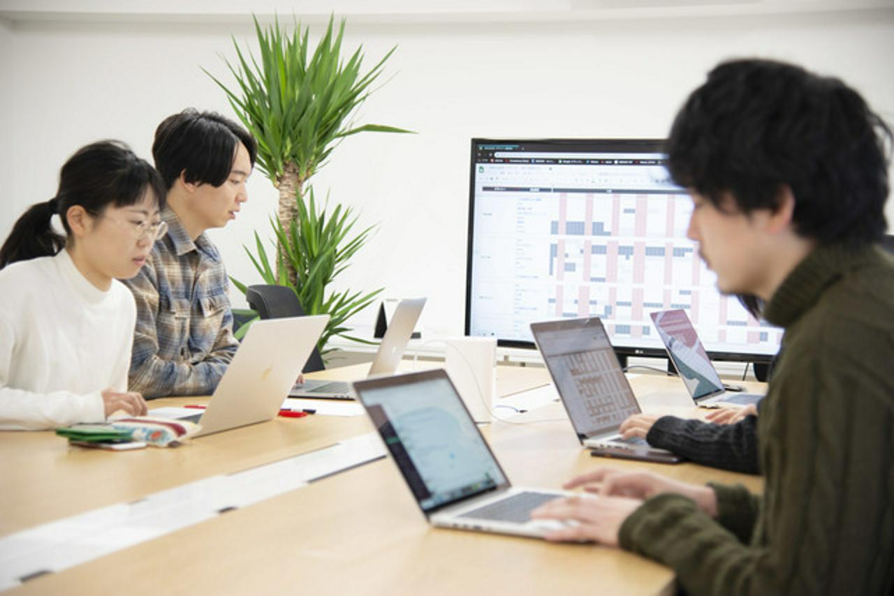 株式会社SEESAW 求人画像1