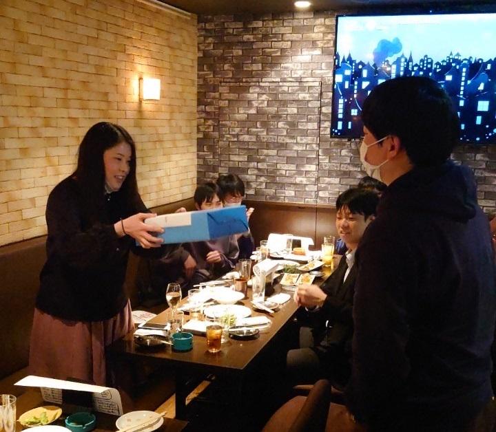 従業員の結婚をお祝いする会は2022年度中最大規模のイベントになりました。