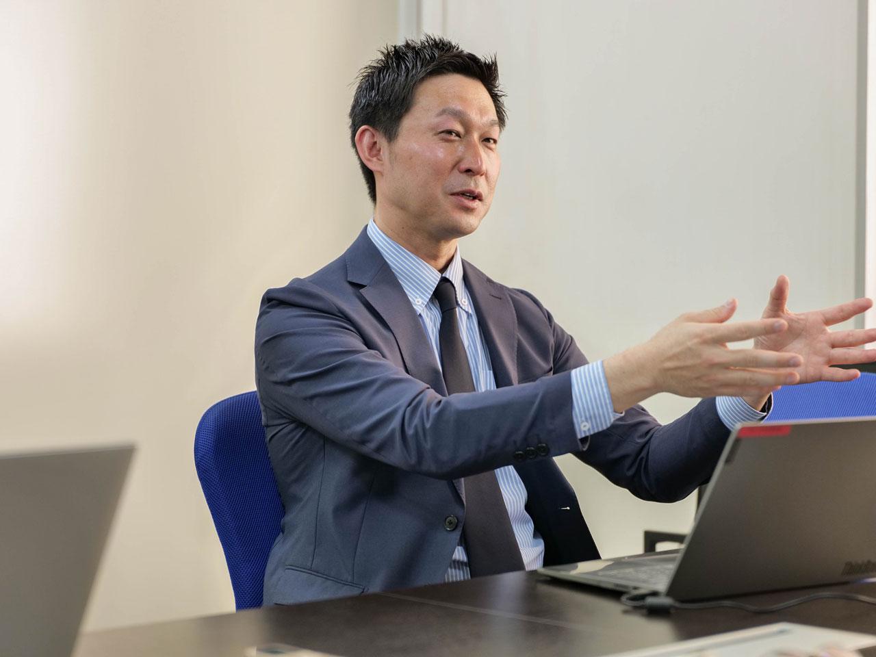 人財採用部マネージャー　村本 徹人