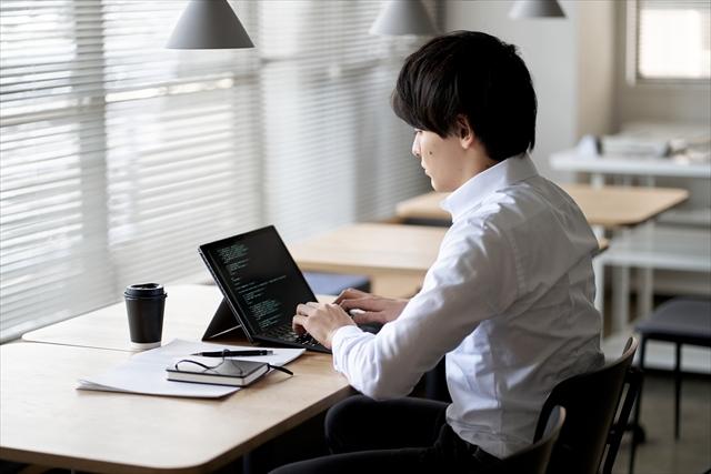 同社の社員には、市場価値に見合った評価や待遇がしっかり用意されている。