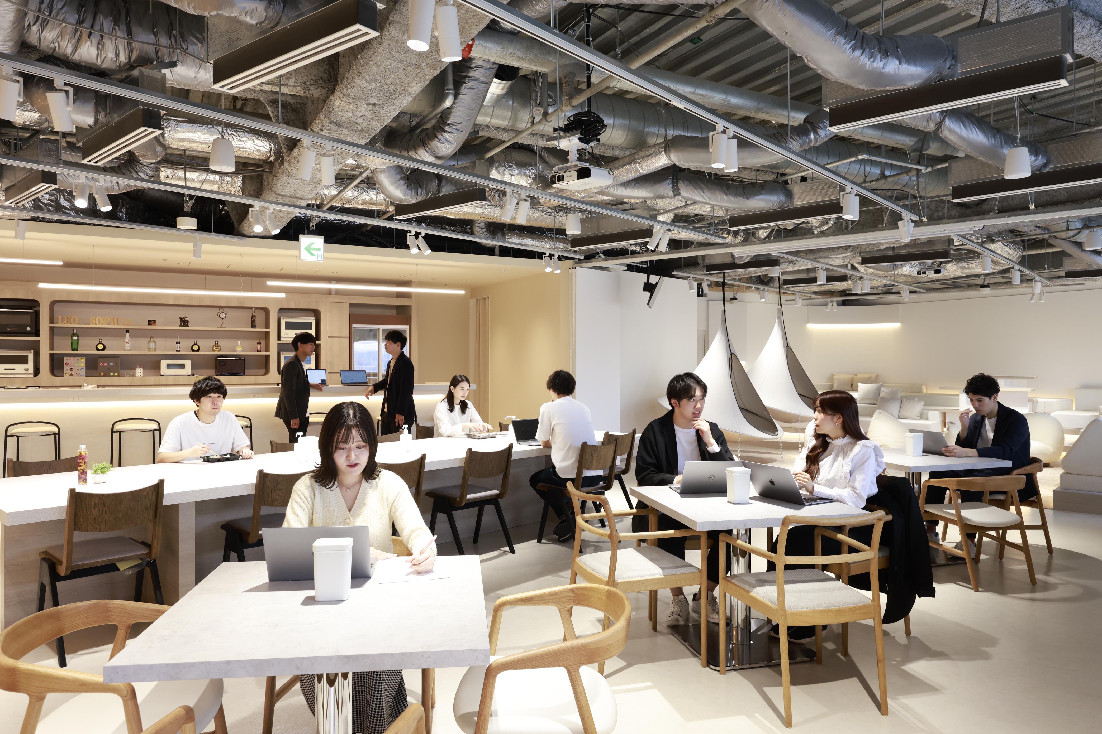 2022年9月に移転したオフィス。充実かつ洗練された就業環境を完備。