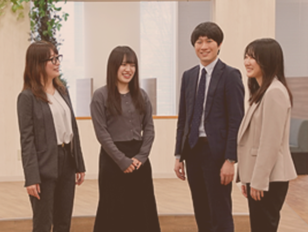 同社は、民間企業向けと公共団体向けにおいて、自社独自のパッケージの提供およびシステムの受託開発を手がける企業だ。