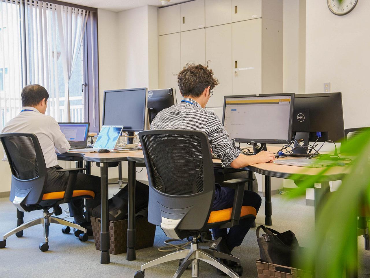 働く環境づくりとしては、フラットでフランクな雰囲気づくりに取り組んでいる。