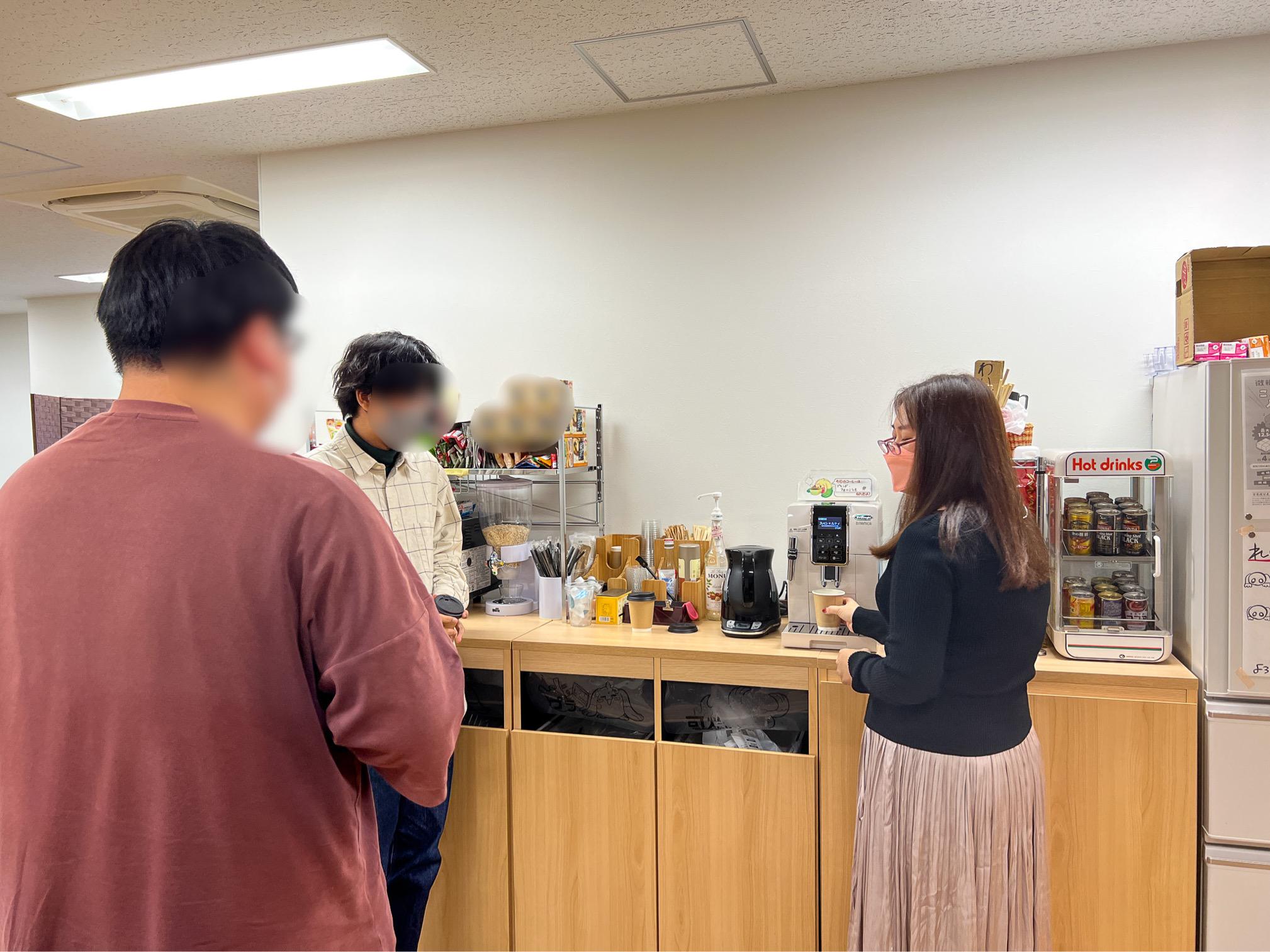 ゲーム開発を手掛ける企業として、モノづくりを終えて満足するのではなく、そのサービスの楽しさをユーザーに届けることで満足を得る業務姿勢も、同社の社員にある共通点だという。