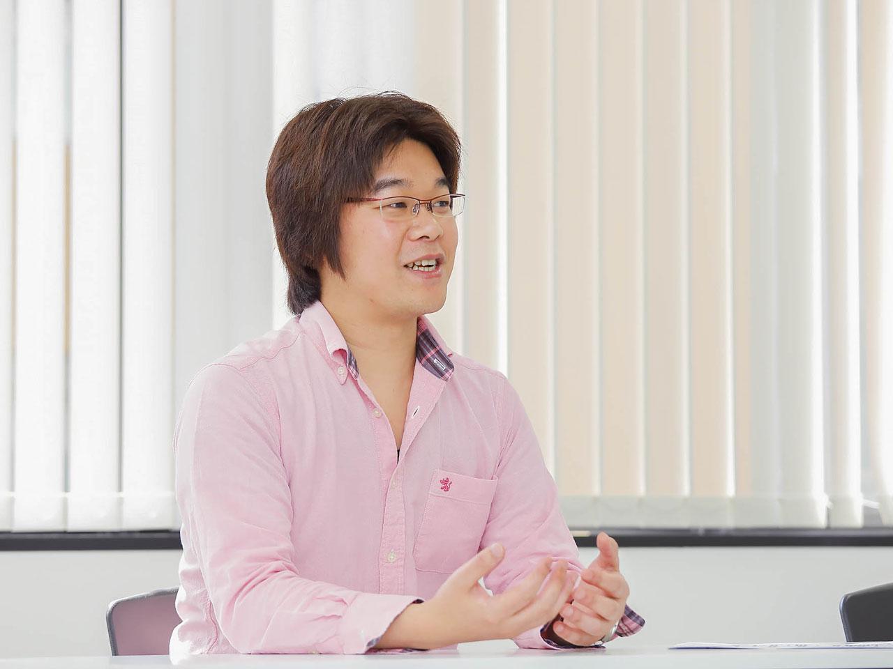 インターネットを介して多人数でプレイできるPCゲーム「MMORPG（Massively Multiplayer Online Role-Playing Game）」は、2000年代初頭に黎明期を迎えたが、同社はその当時から業界でのビジネスに関わってきたメンバーが立ち上げた企業である。