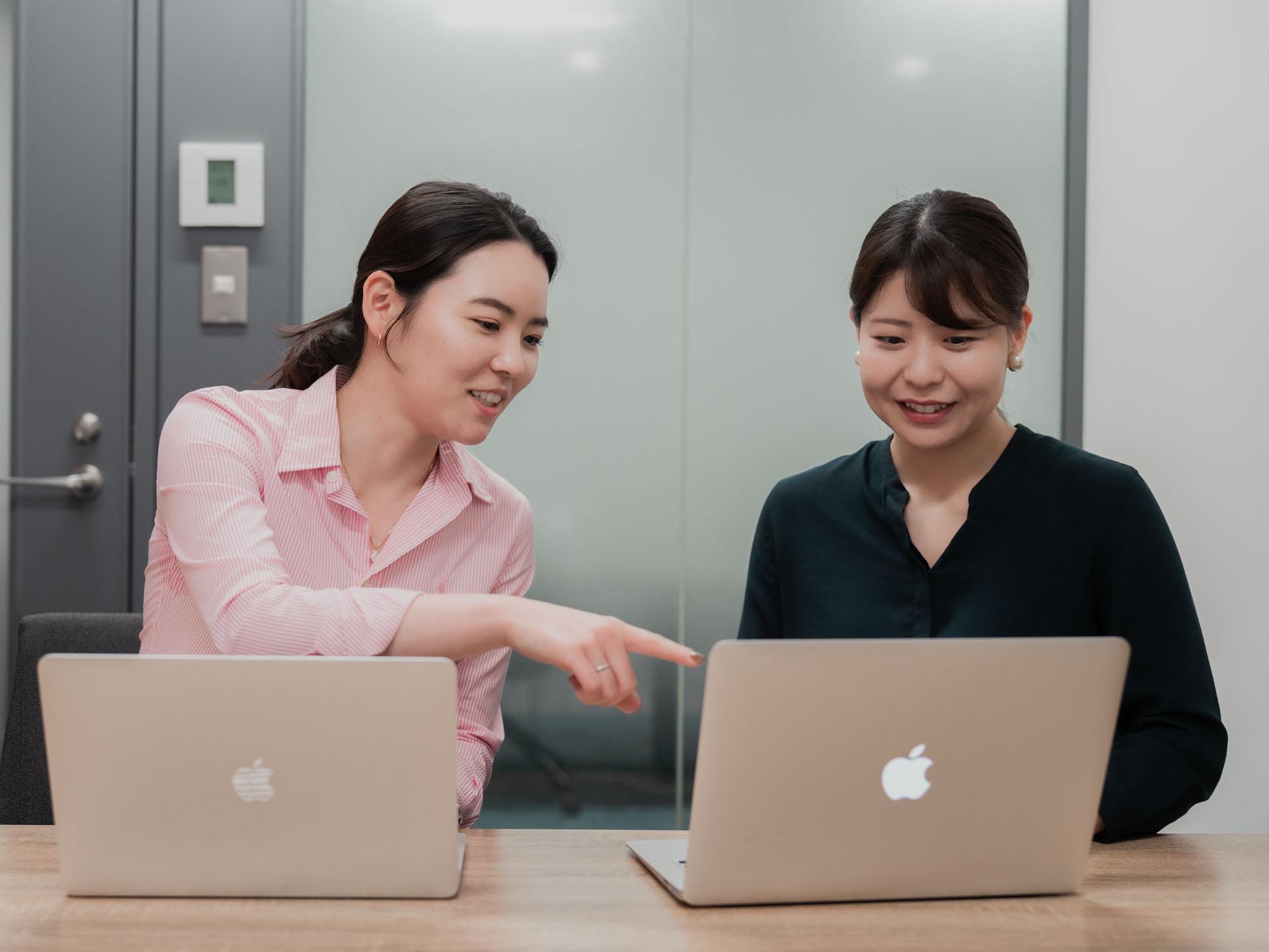 同社には、根拠のない目標より、その日その時のアップサイドを取りにいくという基本スタンスがある。やるべき重要なことを見定め、その点に全力で投資し、改善を重ねながら仕組み化する。「当たり前のことを淡々と着実に」、この基本姿勢を大事にしている。