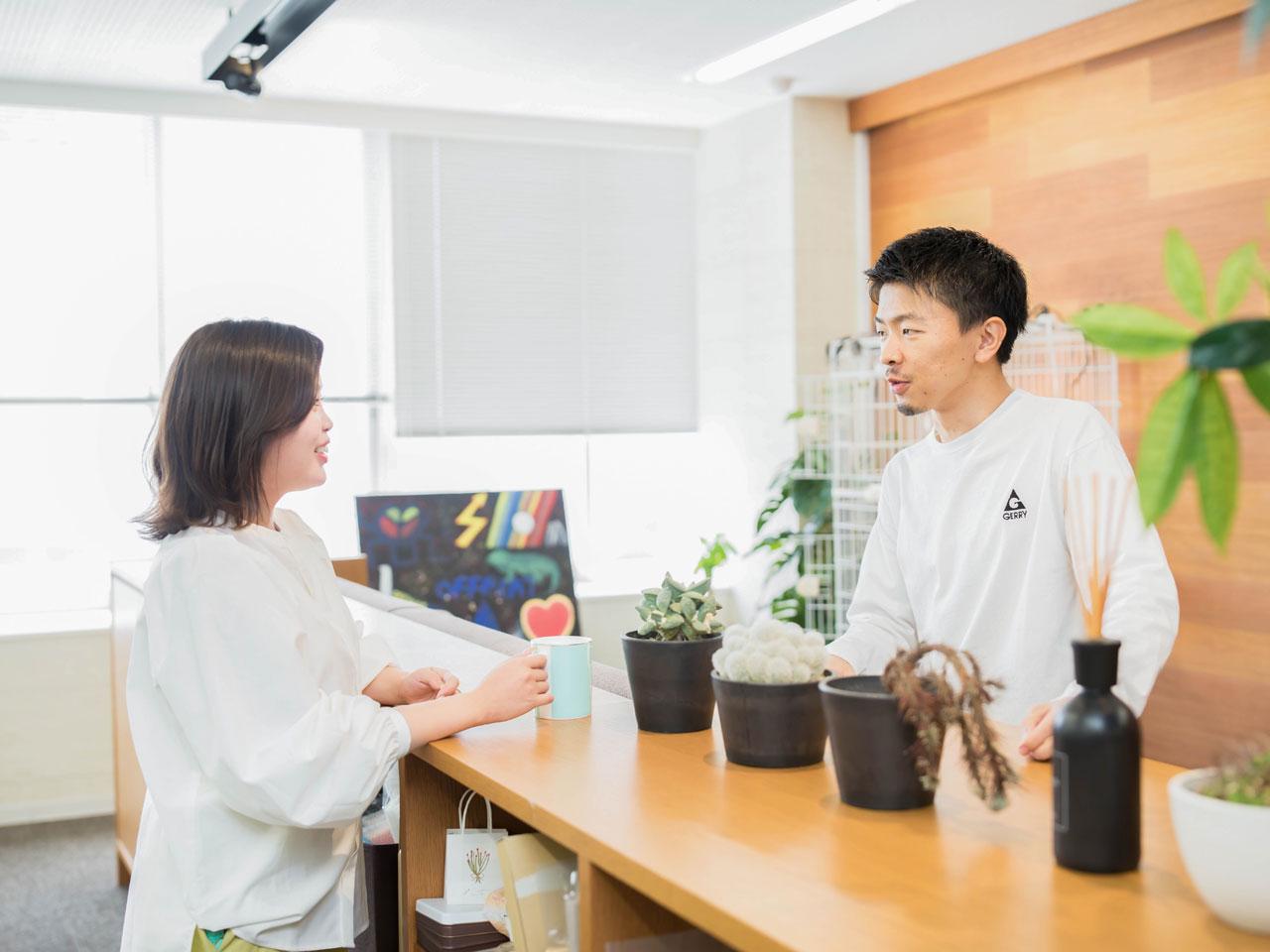 同社の魅力のひとつが、国内を代表するような大手企業で活躍してきたメンバーをはじめ、経験豊富で優秀、かつ熱量の高い人材と一緒に働ける環境である。