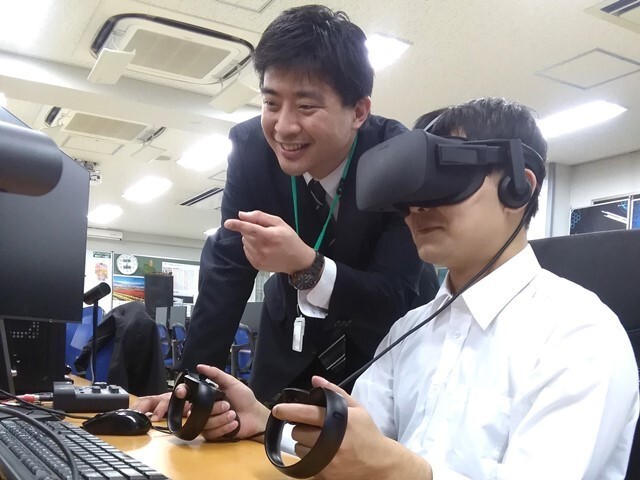 学校法人 電子学園　日本電子専門学校/新宿勤務　日本電子専門学校　学生数約3000名　ゲーム分野の専任教員　ゲームプログラマー　ゲームＣＧデザイナーを育成していただきます。