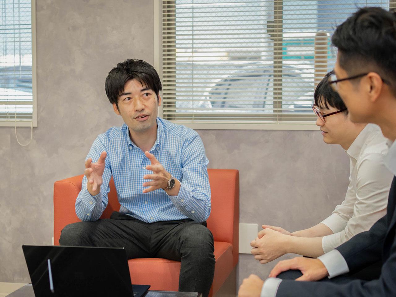 2015年2月の創業以来、大手製造業の業務知識を強みに、受託開発やコンサルティング等のソリューションを提供している。