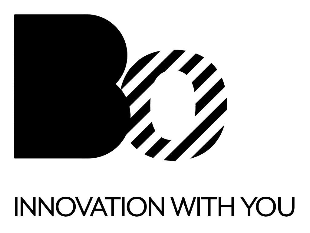 事業内容：観光・商業施設向けDXプラットフォーム事業