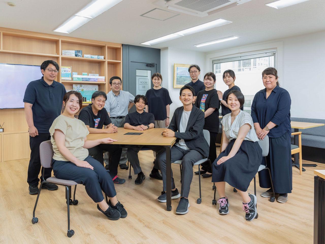 ドラッグストア業界では早くから自動発注を導入するなど、ITによる業務効率化、データの利活用を積極的に進めてきた同社が、さらなる成長に向けてDX戦略部を設立。