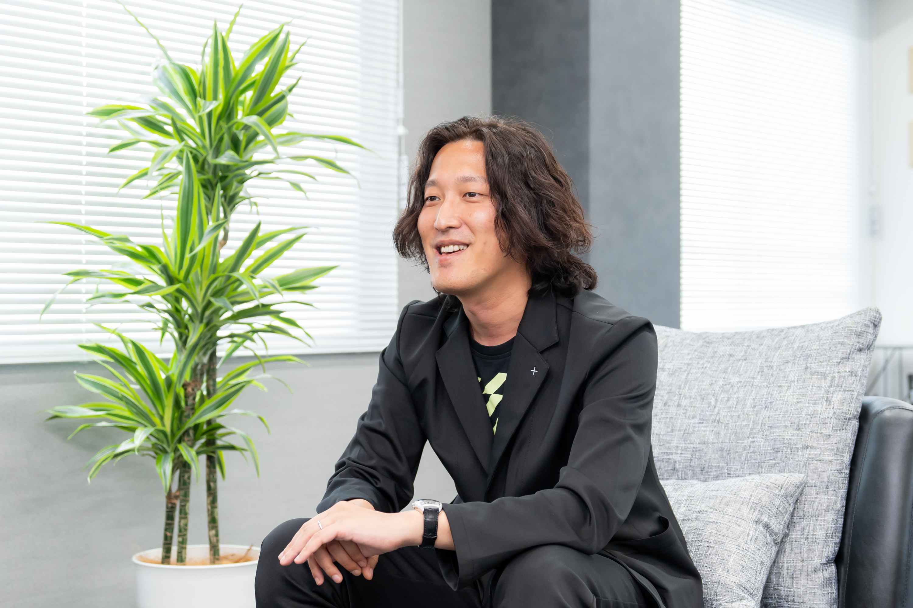 代表の廣瀬寛氏は、広告プラットフォーム事業等を手掛ける会社にジョインし、広告事業部門の責任者として同社の成長を牽引。上場後はコーポレート部門の責任者を務めた人物である。同社の取締役を退任して、株式会社FUNDiTを創業した。