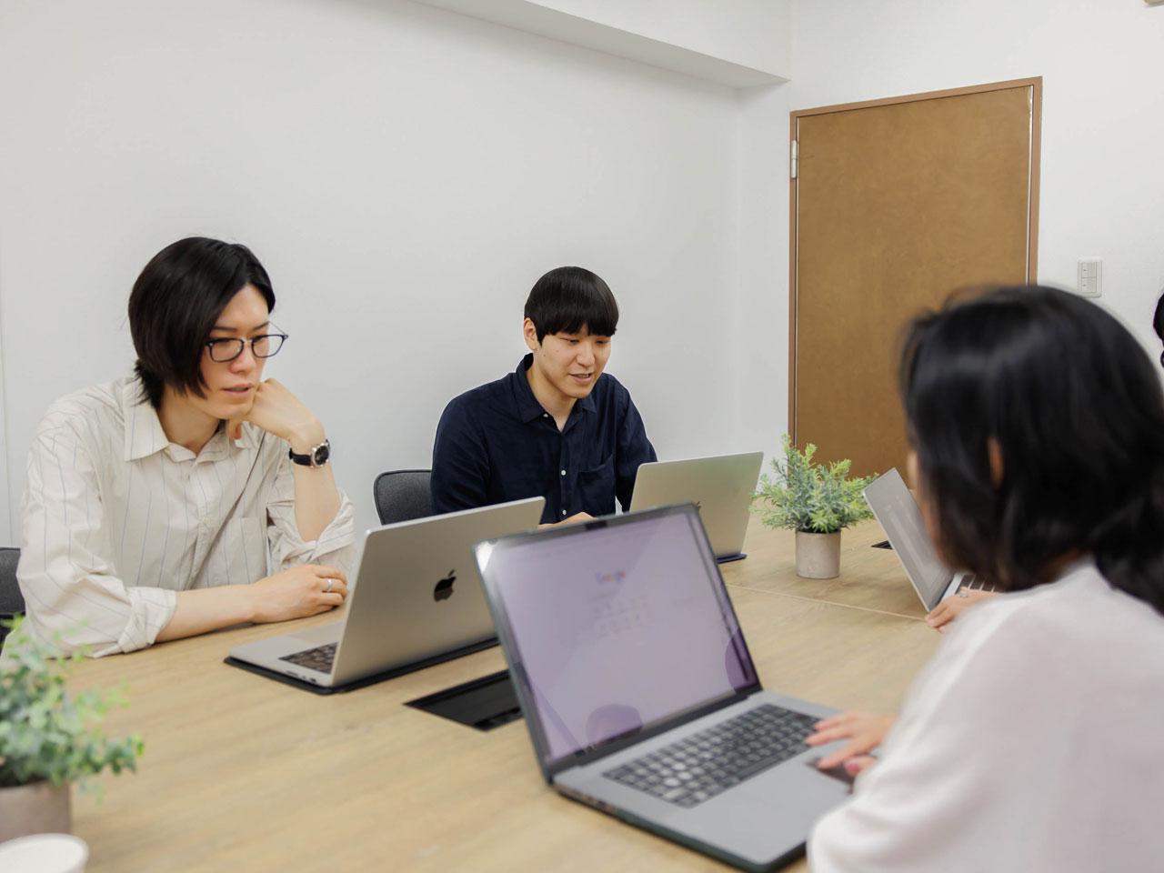 ランディングページ制作とリスティング広告運用を軸に、Webサイト制作から保守運用、SEO対策、効果測定や分析までワンストップで手掛ける。総合的な視点で戦略を立てられることが武器だ。