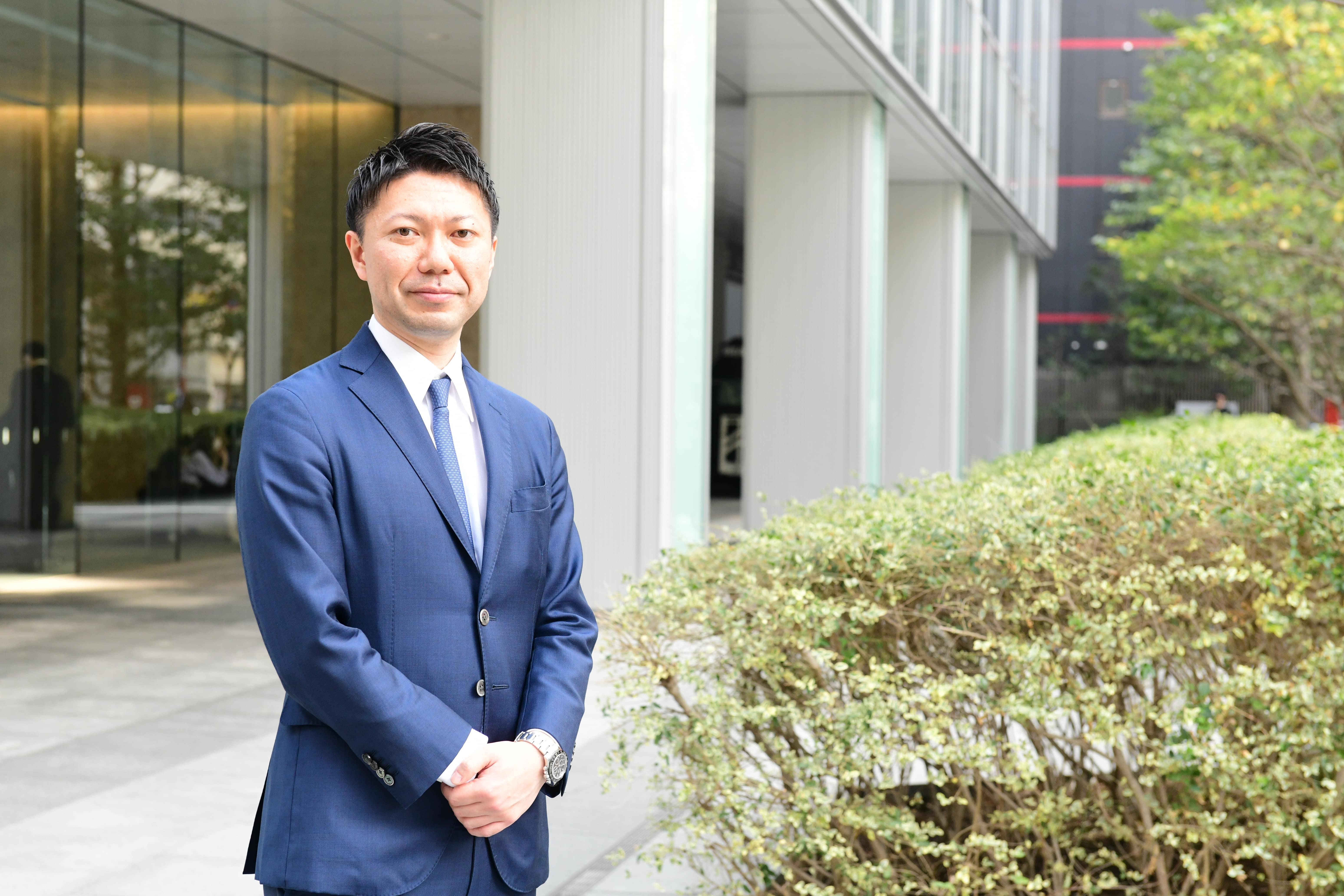 迫る高齢多死社会を見据え、葬儀にまつわるオペレーションには抜本的な改革が必要だと、テクノロジーを活用した葬儀業界のDXを推進する。