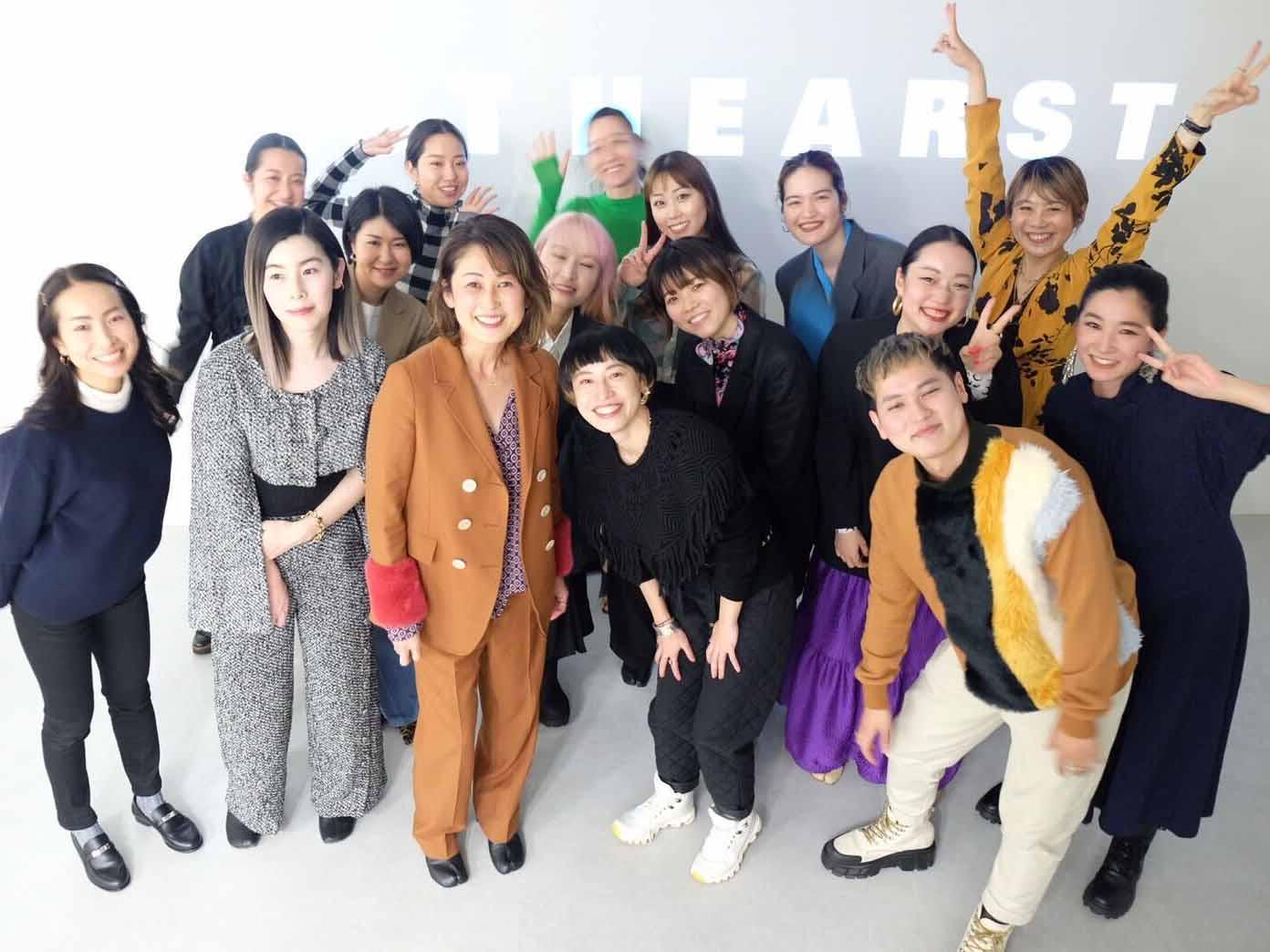 多様な個性が相互作用しあうことで生まれる発想や成長があります。社員の年齢、国籍、出身業界、培ってきたスキルはさまざま。

全従業員の74%を女性が占め、管理職全体における女性比率は58%と、性別に関係なく責任あるポジションで活躍しています。