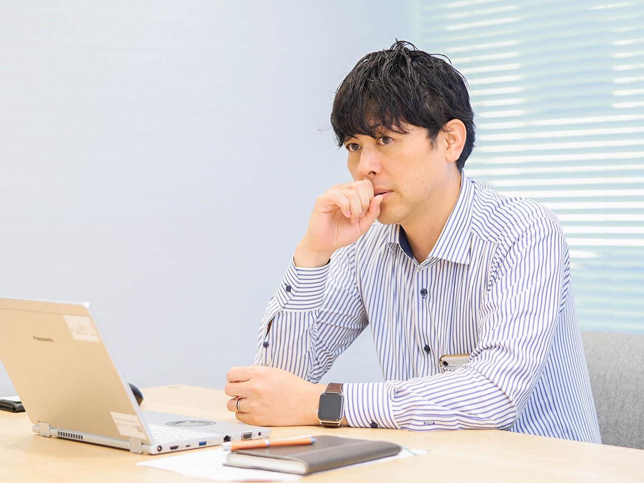 道路舗装業界では、一般的に自治体からの案件が6～7割を占めているのに対し、一般企業などからの民間工事が9割を占めているのが大きな特徴。