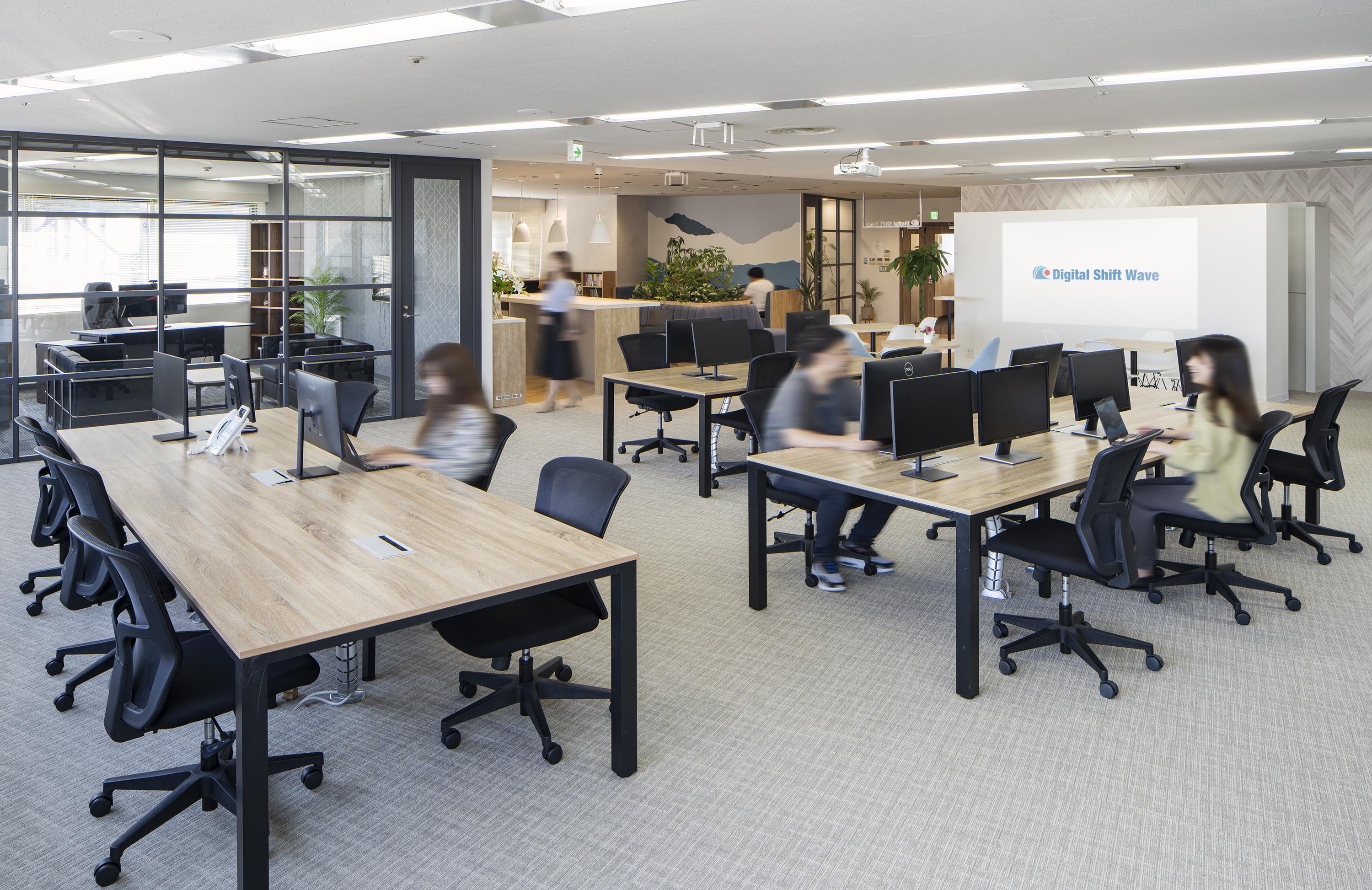 20~30代のメンバーが中心の明るい雰囲気の職場です！