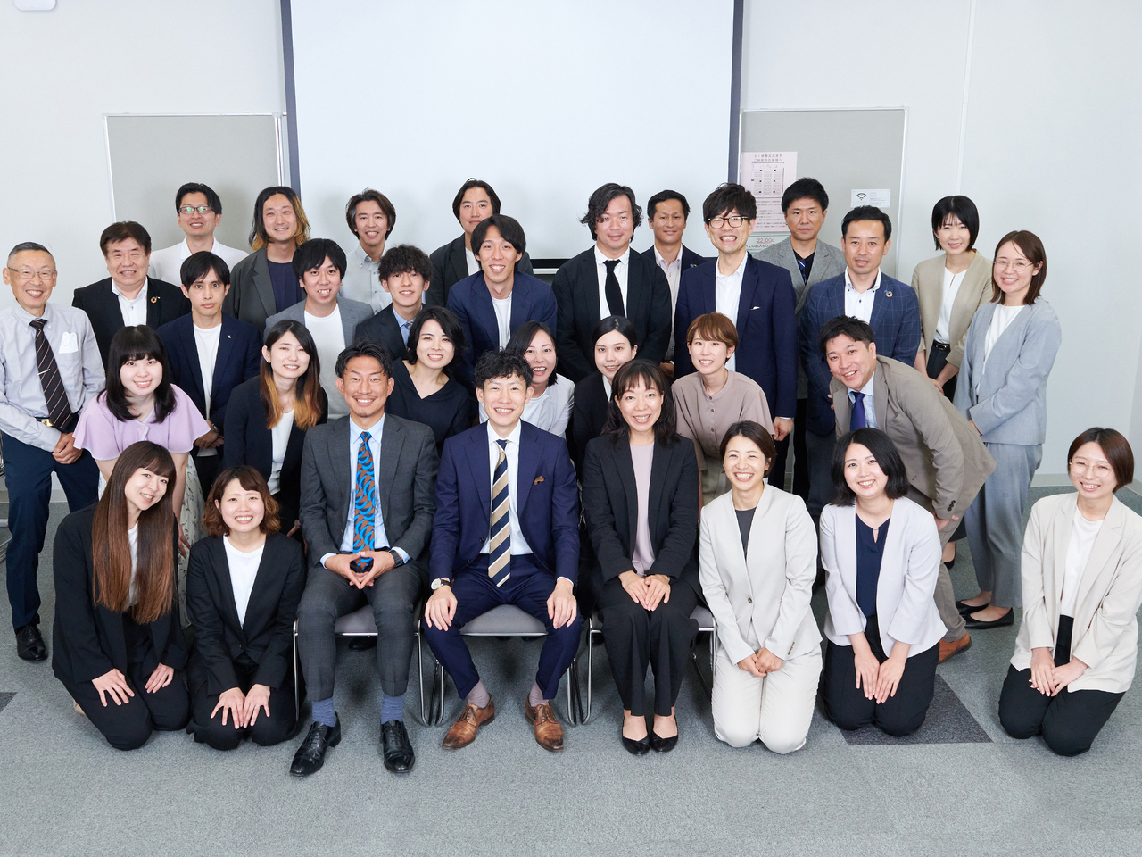 スリーカウント株式会社は、2007年6月設立で、静岡県浜松市中区に本社オフィスを置く。
2019年3月には静岡支店をオープン、より多くのクライアントの問題解決に取り組む。