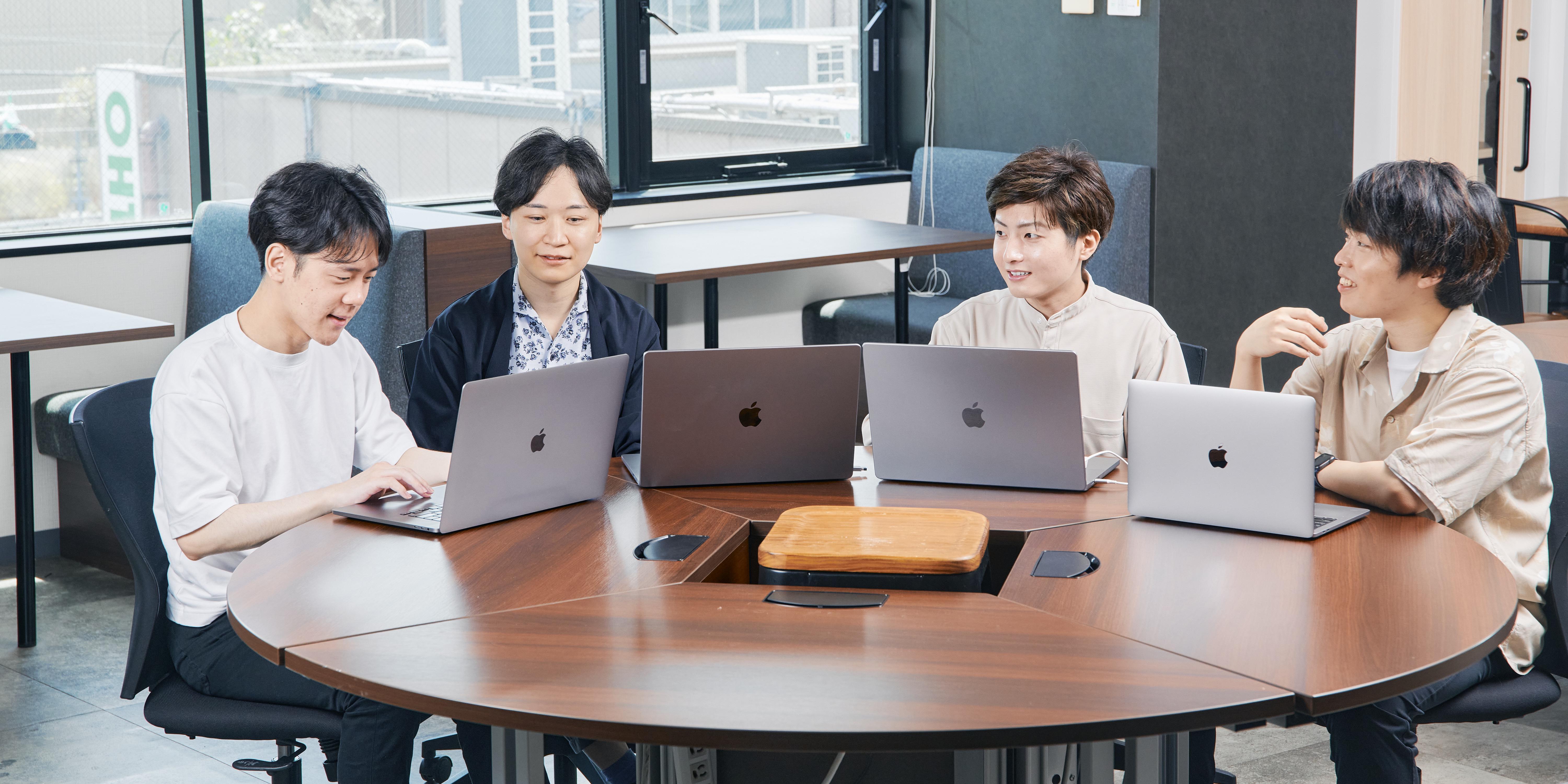 弊社が目指しているのは、「本質的な価値が流通する社会の実現」
抽象的概念をテクノロジーベースでプロダクトを生み出したいと考えている。