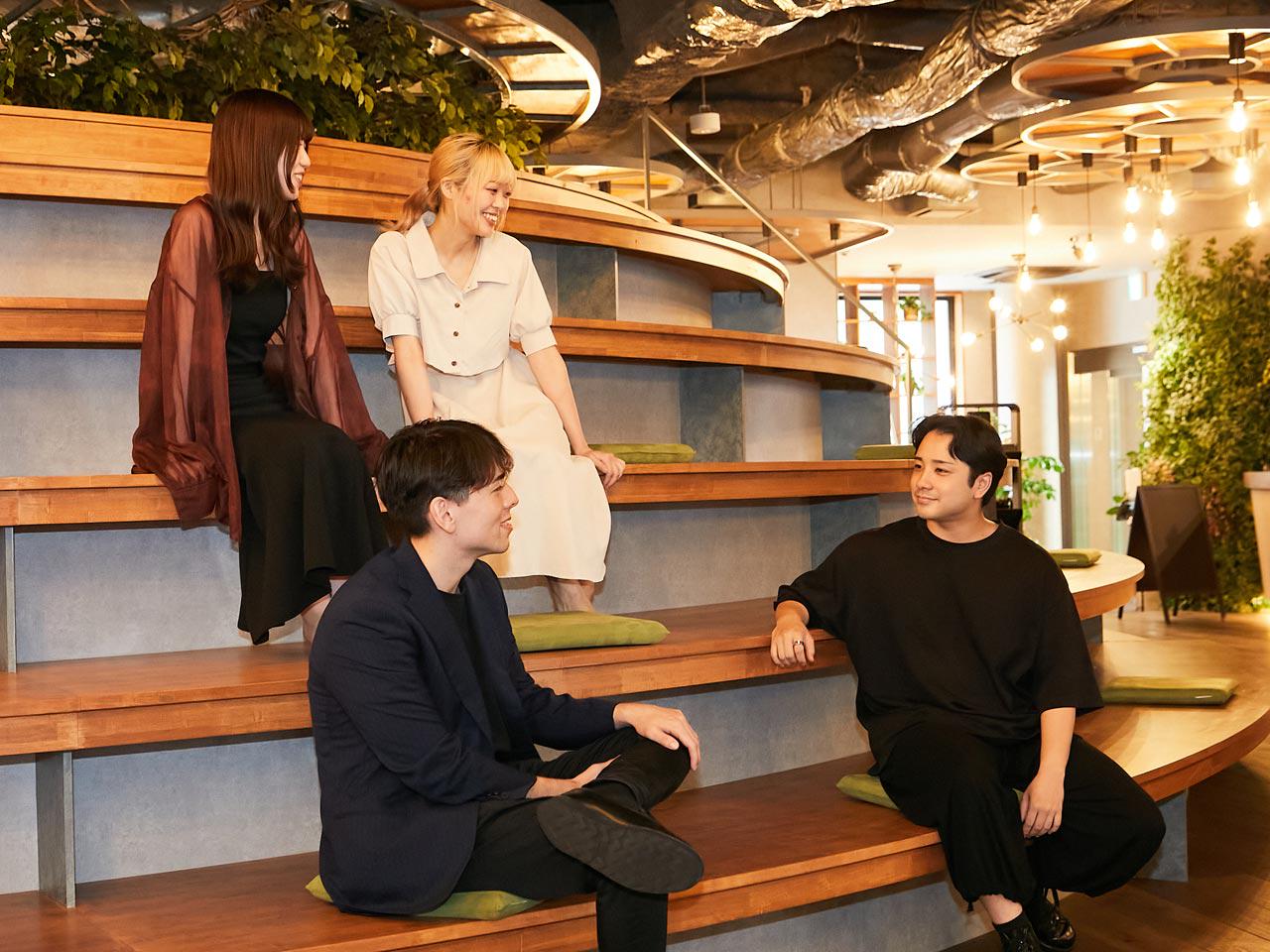 「階層の上限」を撤廃した真にフラットな組織の中で挑戦できる環境はそう多くない。ビジネスパーソンとして、突き抜けた存在を目指せるだろう。