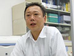 東京支社 営業部 部長 富塚 米久氏