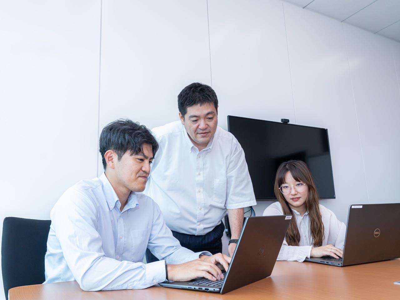 ユーザーに近い場所で安定性の高いシステムを提供し続けています。