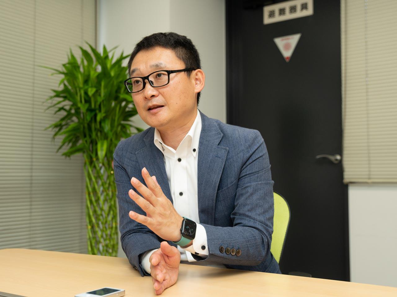 受託開発は、リース（貸手向け）ソリューションや固定資産導入等の領域を得意としており、金融業（主にノンバンク）や流通業、製造業、外食業等の様々な分野において、要件定義からシステム設計、開発、保守まで、システムライフサイクルの全フェーズにわたり、構築・運用をサポートしている。