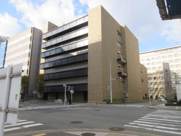 本社全景。福岡を中心とした九州の金融を、ITで支えています