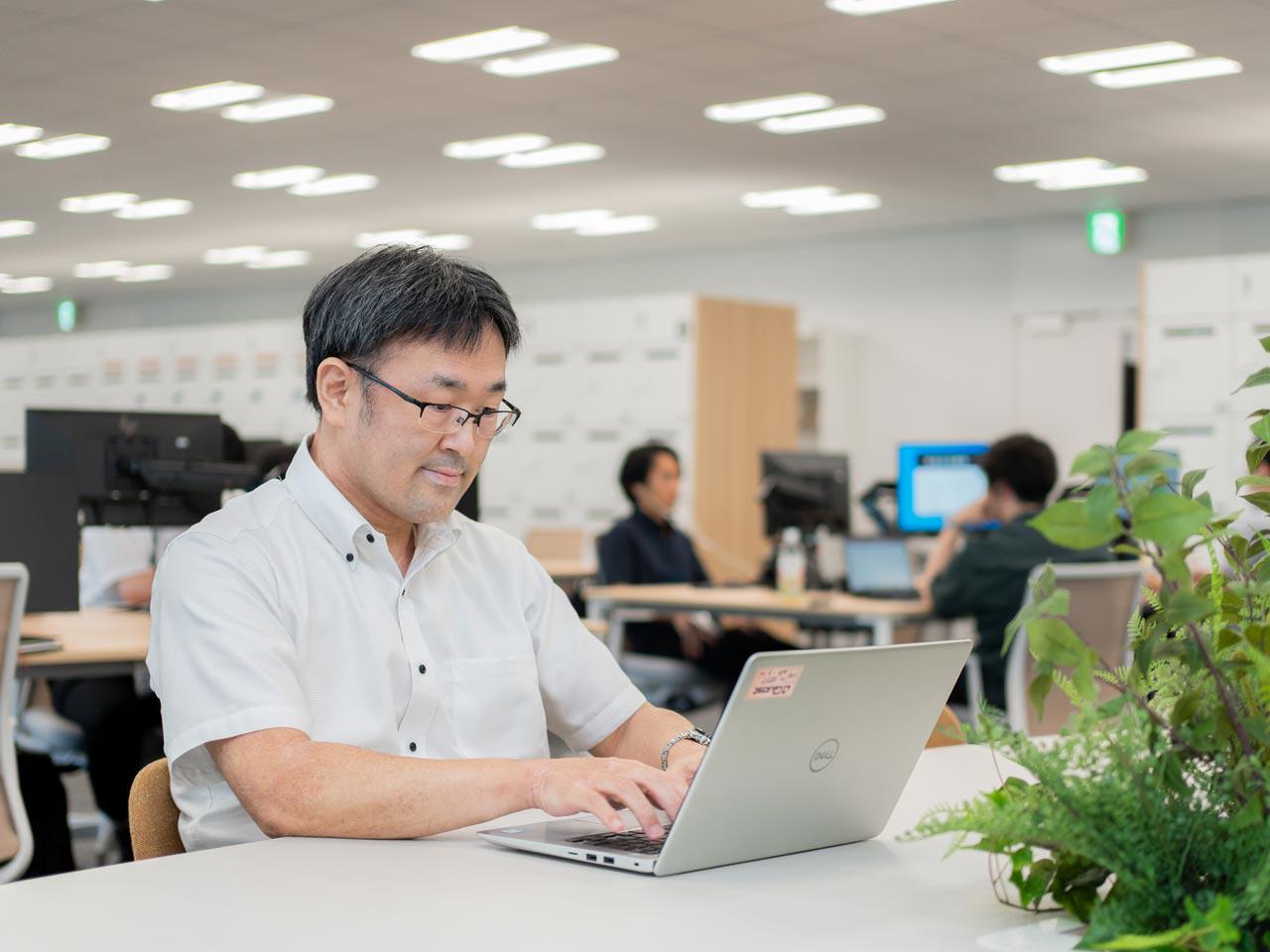 現在は、AI、マルチクラウド、データエンジニアリングといった新たな技術分野にも積極的な投資を行いながら、自社の基本方針である“圧倒的な顧客視点”を重視した事業を展開し続けている。