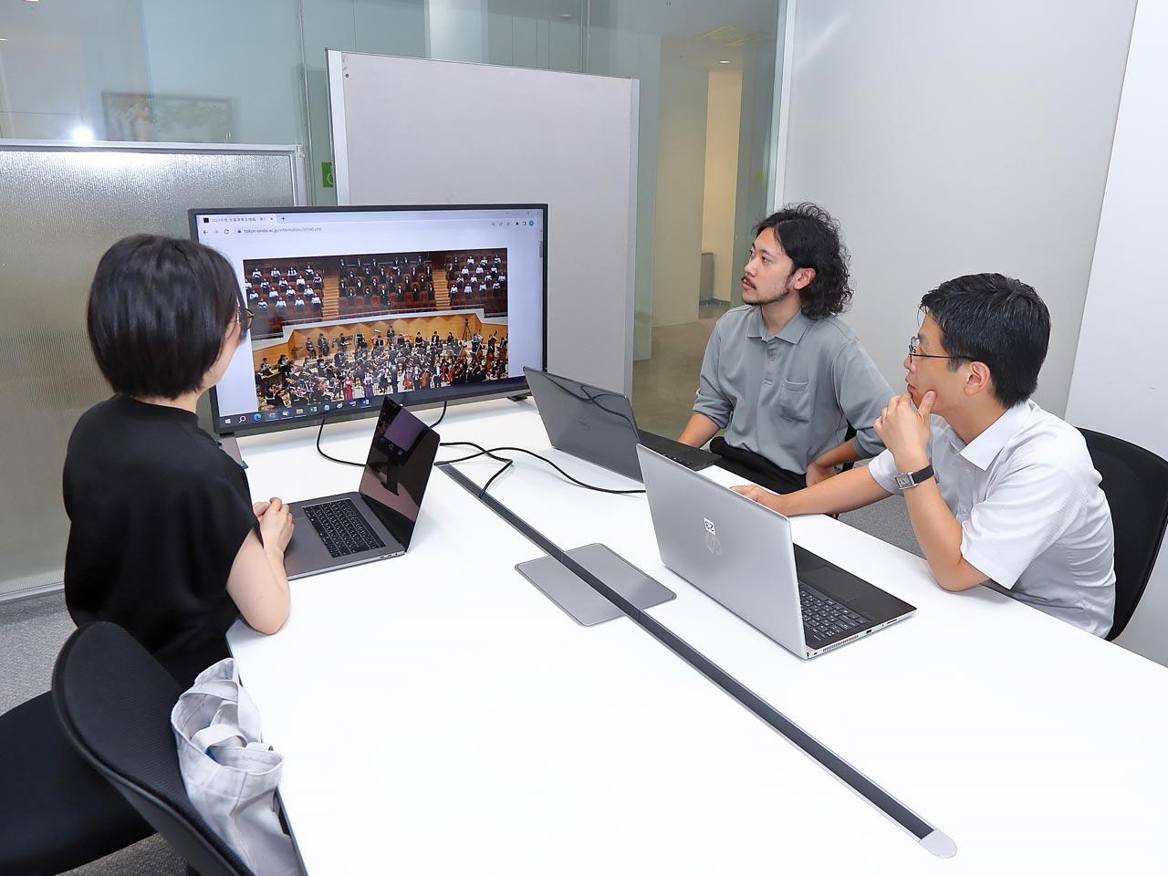 また、学生の将来の可能性を広げるキャリア支援にも積極的だ。4年間の学びを踏まえて、音楽業界にとどまらない様々なフィールドへの活躍を支援している。