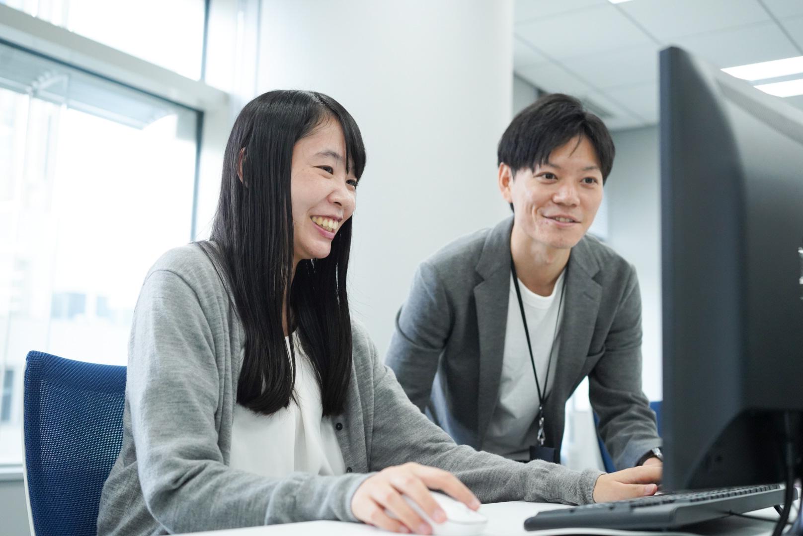 家賃保証とは賃貸住宅に住む人が何かしらの理由で家賃が支払えなくなった場合に、オーナーに対して家賃の立て替えを行うサービスのことだ。