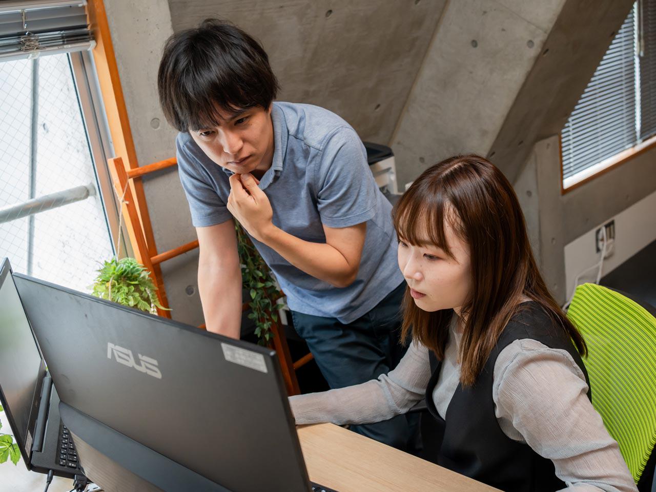 顧客と良好な関係性を築き、スムーズにプロジェクトを遂行する同社エンジニアへの評価は高く、引き合いが途切れない状況です。