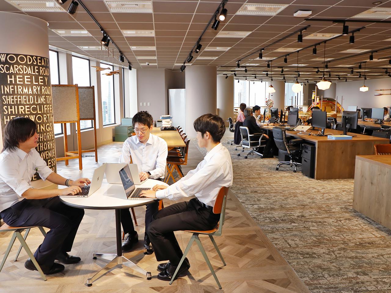 そのため、日々“安定性と将来性のある新技術”を追い求めてシステム開発に臨んでいる。