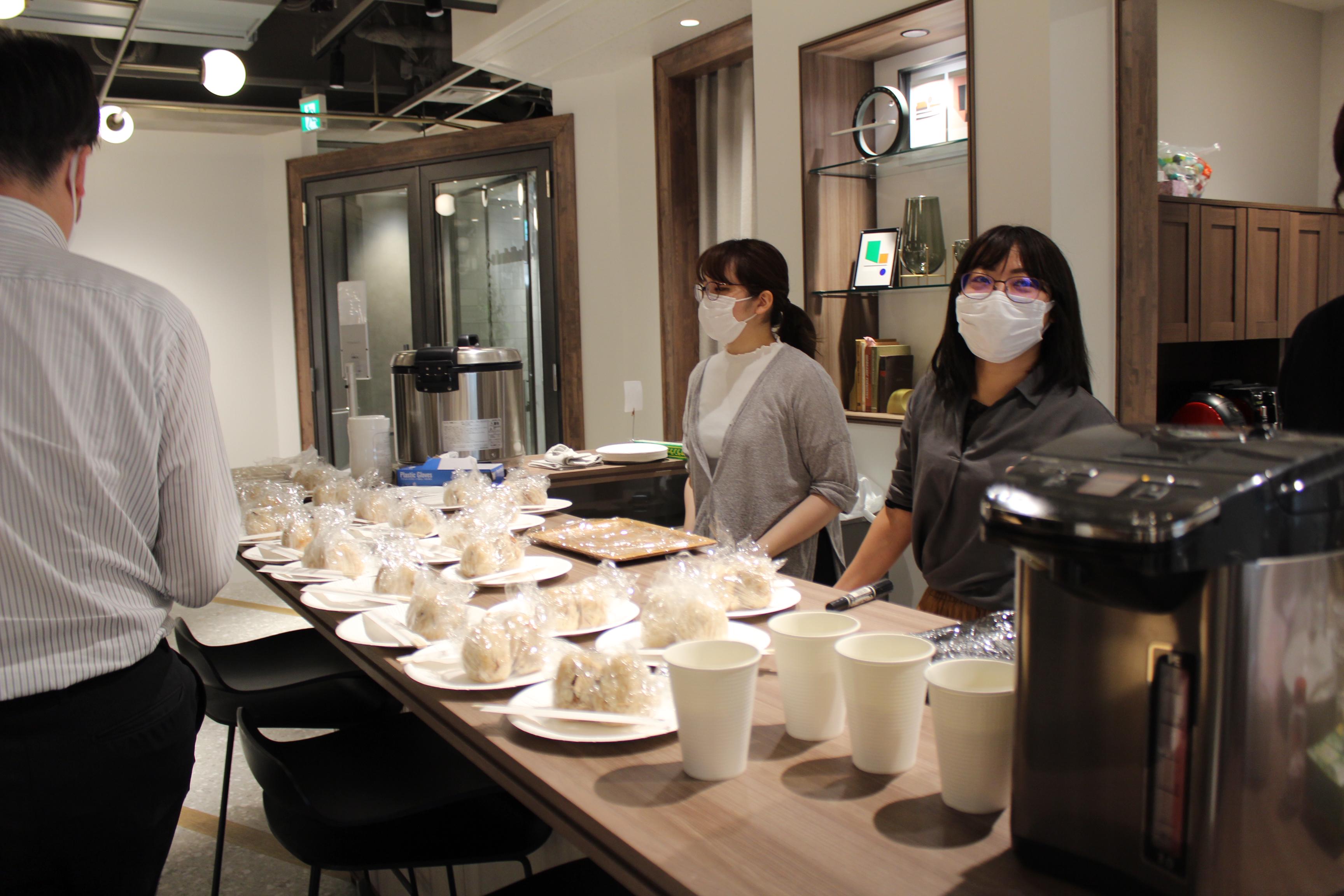 レクリエーションやランチ会など、仲間を知れる機会が様々設けられている。