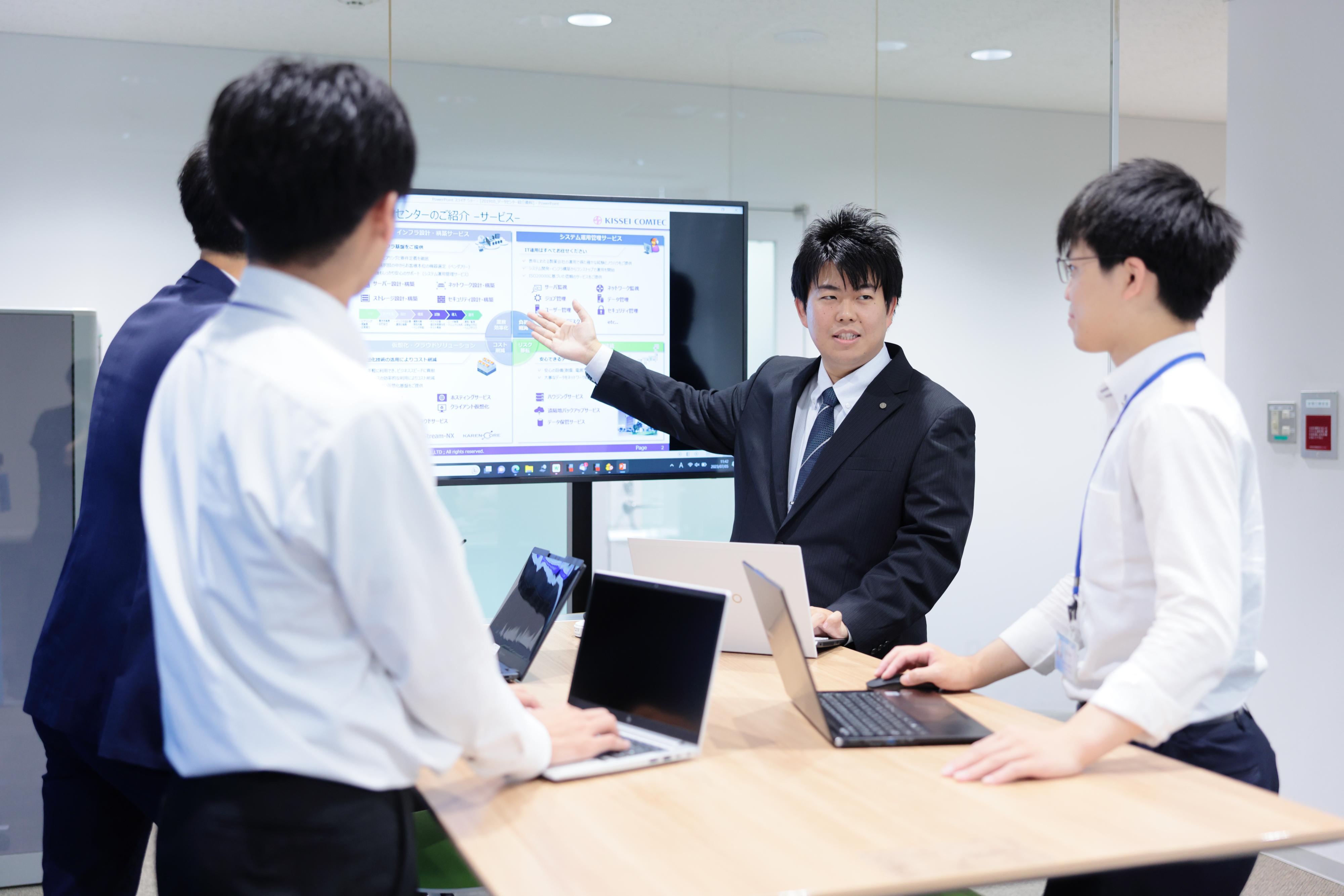 国内の大手企業や大規模イベントに止まらず、県庁や役所、学校等の公共機関にも貢献している。同社は高い技術だけでなく、人としての“豊かな心”も誇りにしている。ITを通じて取引先の成長を支援することが役目だからだ。